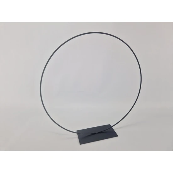 FRAME BRACELET SUR SOCLE 40CM ZWART